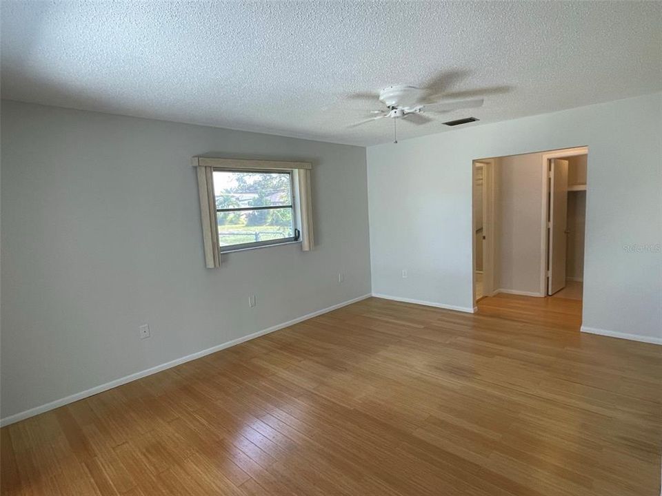 For Rent: $2,195 (2 beds, 2 baths, 1242 Square Feet)