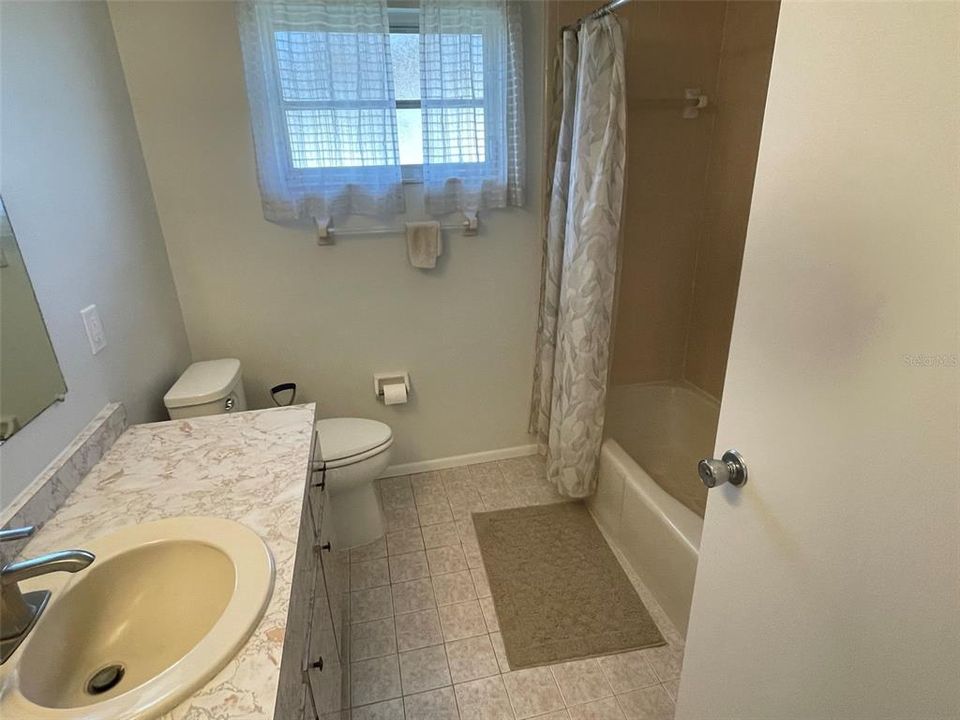 For Rent: $2,195 (2 beds, 2 baths, 1242 Square Feet)