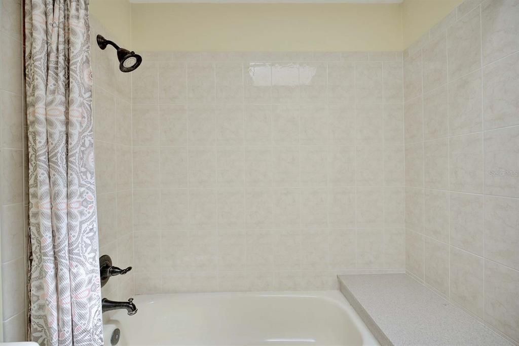 For Sale: $249,900 (4 beds, 3 baths, 2324 Square Feet)