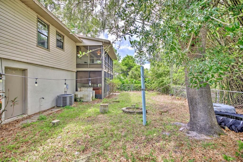 For Sale: $249,900 (4 beds, 3 baths, 2324 Square Feet)