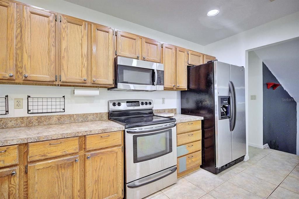 For Sale: $249,900 (4 beds, 3 baths, 2324 Square Feet)
