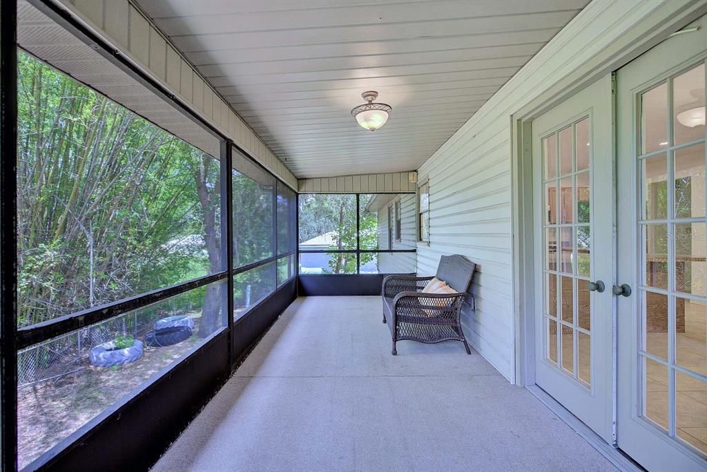 For Sale: $249,900 (4 beds, 3 baths, 2324 Square Feet)