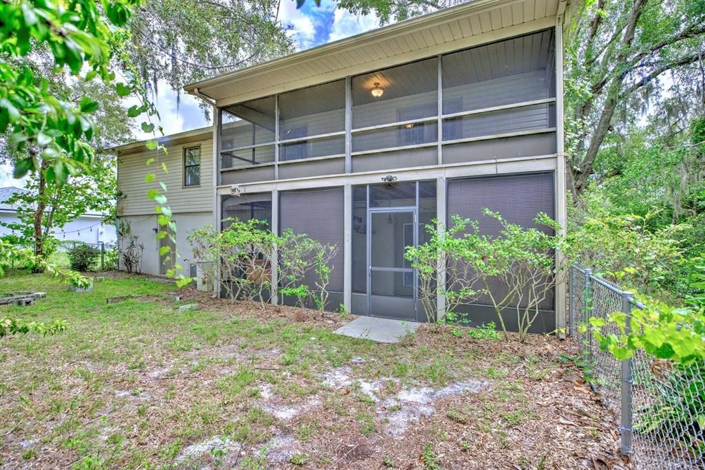 For Sale: $249,900 (4 beds, 3 baths, 2324 Square Feet)