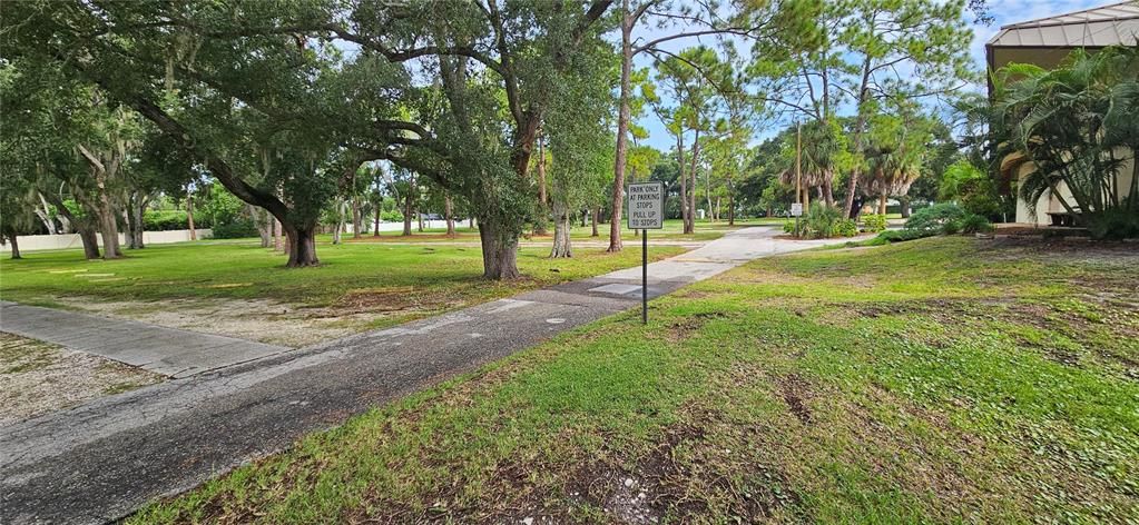 На продажу: $1,800,000 (3.00 acres)