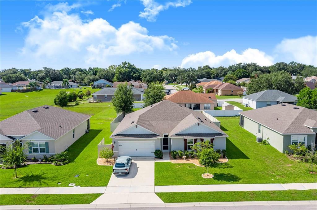 For Sale: $370,000 (4 beds, 2 baths, 2360 Square Feet)
