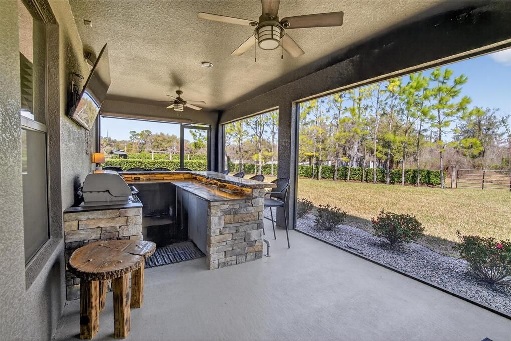 For Sale: $599,000 (4 beds, 2 baths, 3213 Square Feet)