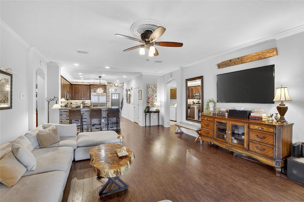 For Sale: $599,000 (4 beds, 2 baths, 3213 Square Feet)