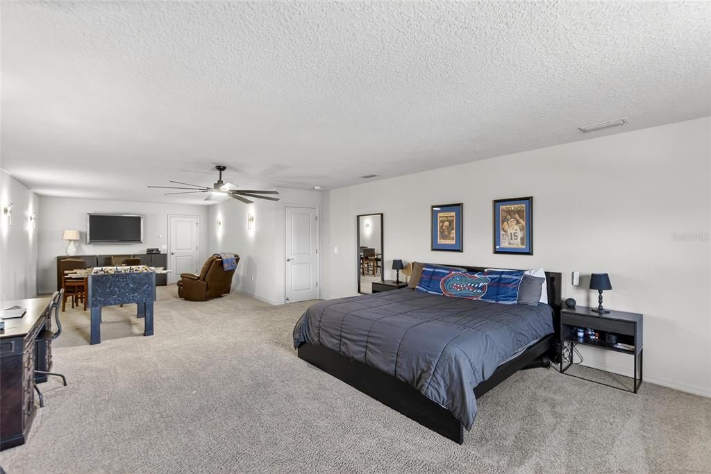 For Sale: $599,000 (4 beds, 2 baths, 3213 Square Feet)