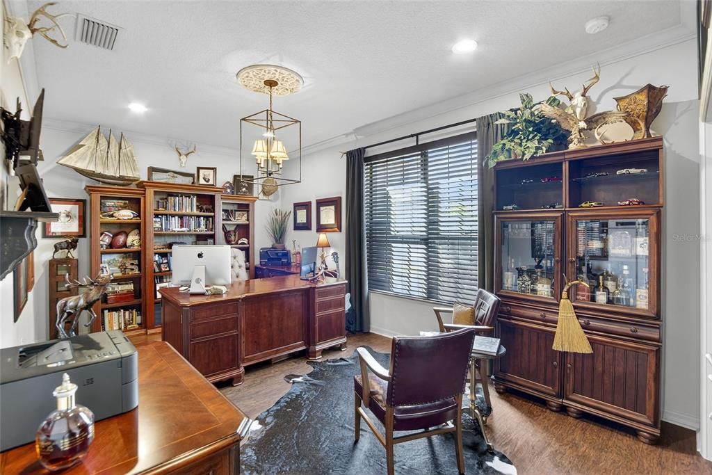 For Sale: $599,000 (4 beds, 2 baths, 3213 Square Feet)