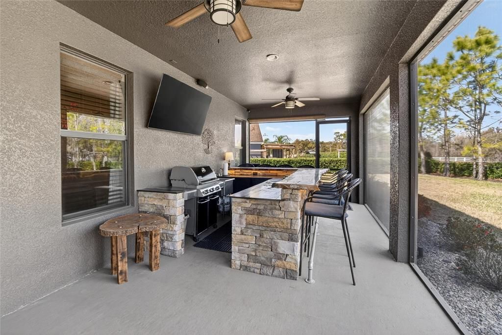 For Sale: $599,000 (4 beds, 2 baths, 3213 Square Feet)