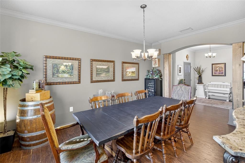 For Sale: $599,000 (4 beds, 2 baths, 3213 Square Feet)