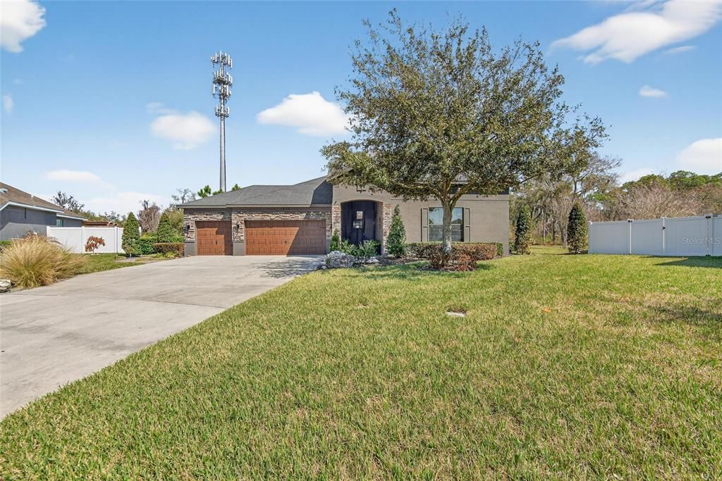 For Sale: $599,000 (4 beds, 2 baths, 3213 Square Feet)