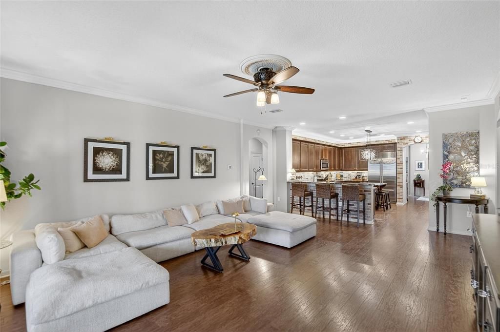 For Sale: $599,000 (4 beds, 2 baths, 3213 Square Feet)