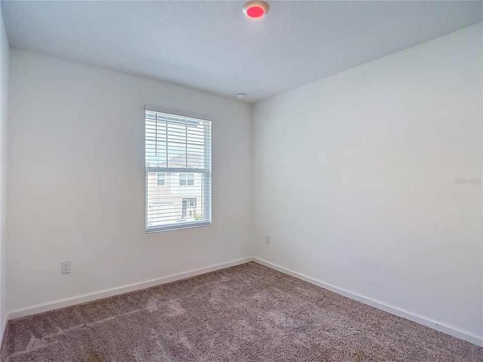 For Rent: $2,000 (3 beds, 2 baths, 1386 Square Feet)