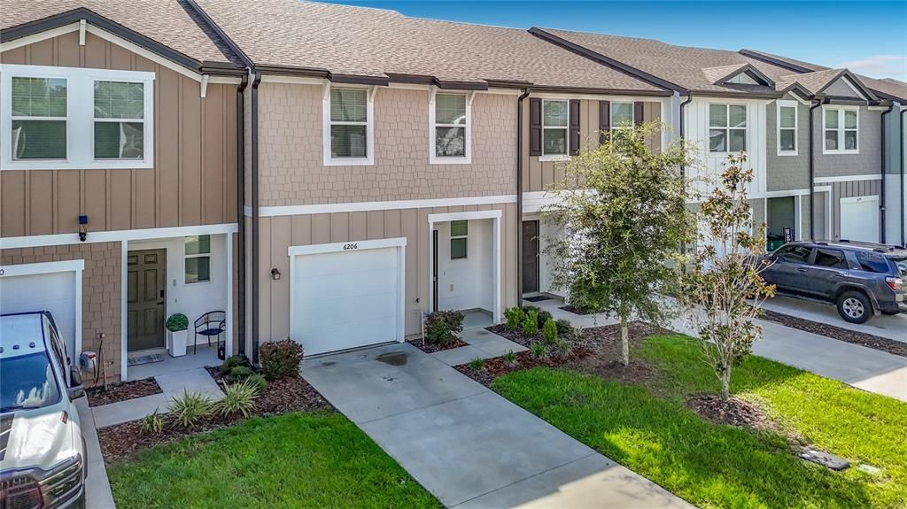 For Rent: $2,000 (3 beds, 2 baths, 1386 Square Feet)