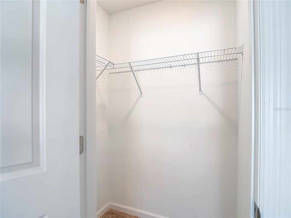 For Rent: $2,000 (3 beds, 2 baths, 1386 Square Feet)