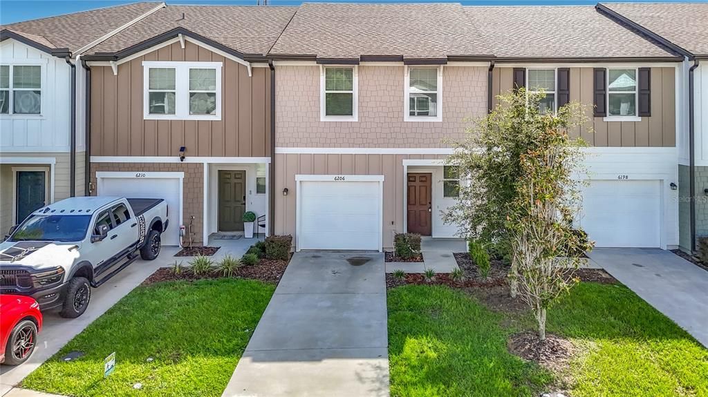 For Rent: $2,000 (3 beds, 2 baths, 1386 Square Feet)