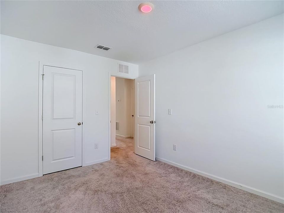 For Rent: $2,000 (3 beds, 2 baths, 1386 Square Feet)