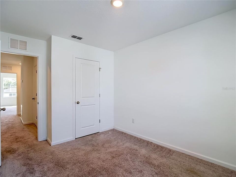 For Rent: $2,000 (3 beds, 2 baths, 1386 Square Feet)