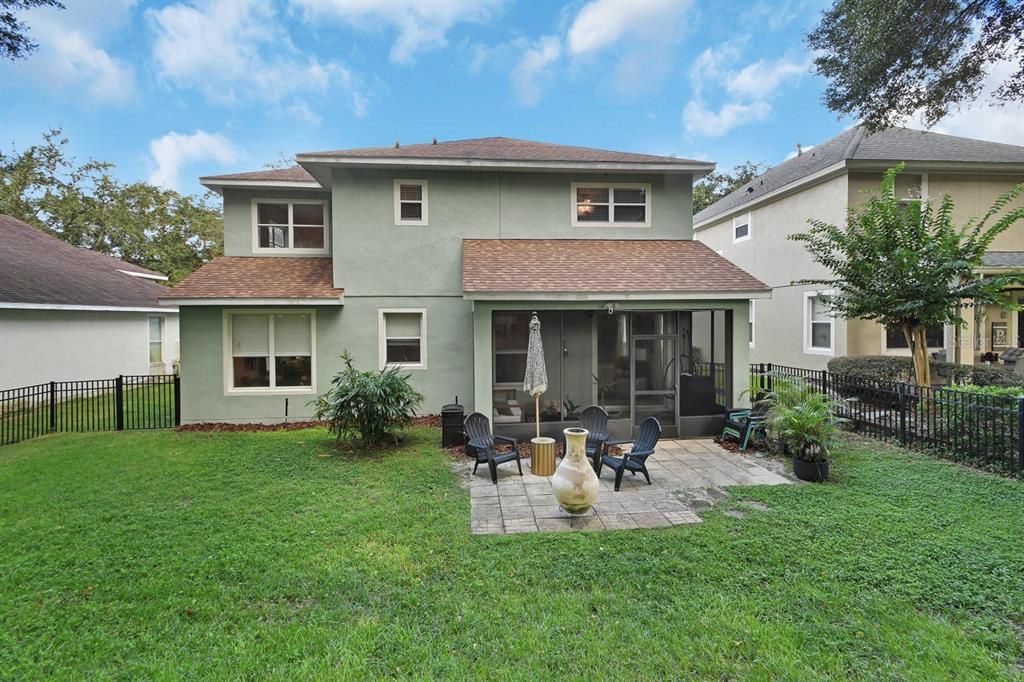 En Venta: $449,900 (4 camas, 2 baños, 2323 Pies cuadrados)