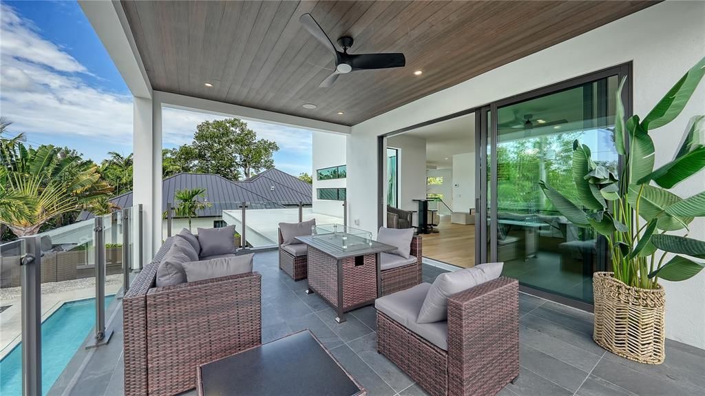 待售: $3,895,000 (4 贝兹, 4 浴室, 4033 平方英尺)