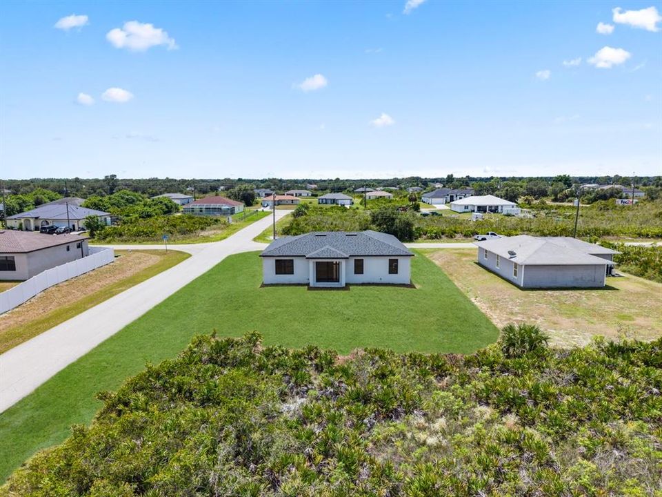 For Sale: $309,000 (3 beds, 2 baths, 1606 Square Feet)