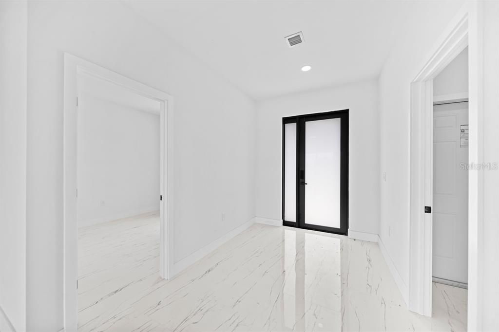 For Sale: $309,000 (3 beds, 2 baths, 1606 Square Feet)