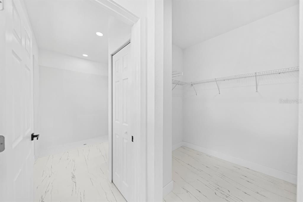 For Sale: $309,000 (3 beds, 2 baths, 1606 Square Feet)