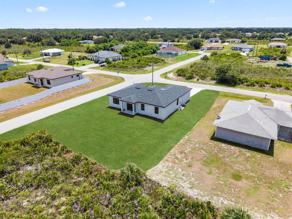 For Sale: $309,000 (3 beds, 2 baths, 1606 Square Feet)