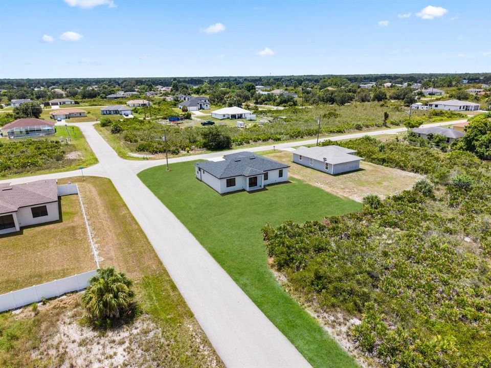 For Sale: $309,000 (3 beds, 2 baths, 1606 Square Feet)