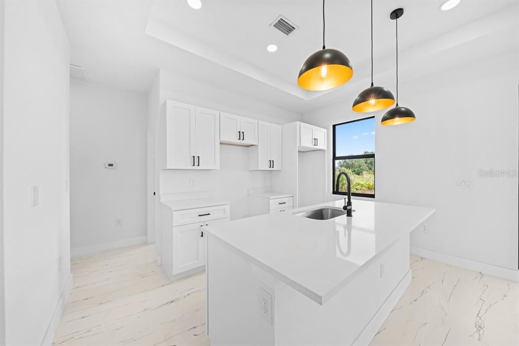 For Sale: $309,000 (3 beds, 2 baths, 1606 Square Feet)