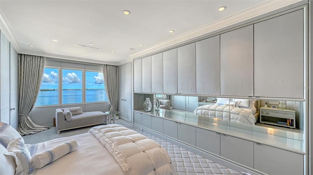 For Sale: $2,495,000 (2 beds, 2 baths, 2797 Square Feet)