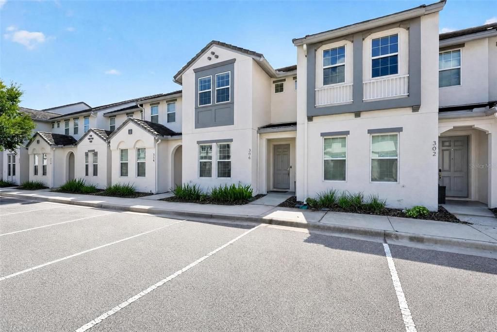 For Sale: $369,900 (4 beds, 4 baths, 2094 Square Feet)