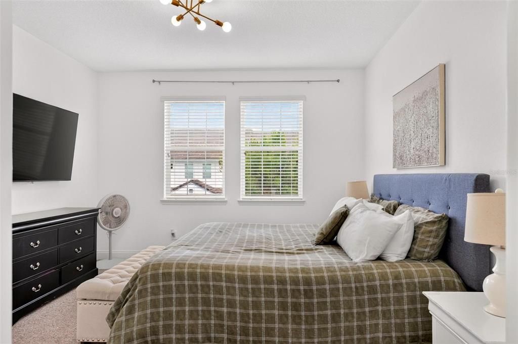 For Sale: $369,900 (4 beds, 4 baths, 2094 Square Feet)