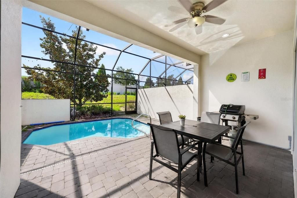 For Sale: $369,900 (4 beds, 4 baths, 2094 Square Feet)