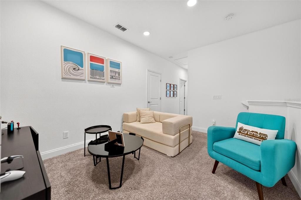 For Sale: $369,900 (4 beds, 4 baths, 2094 Square Feet)
