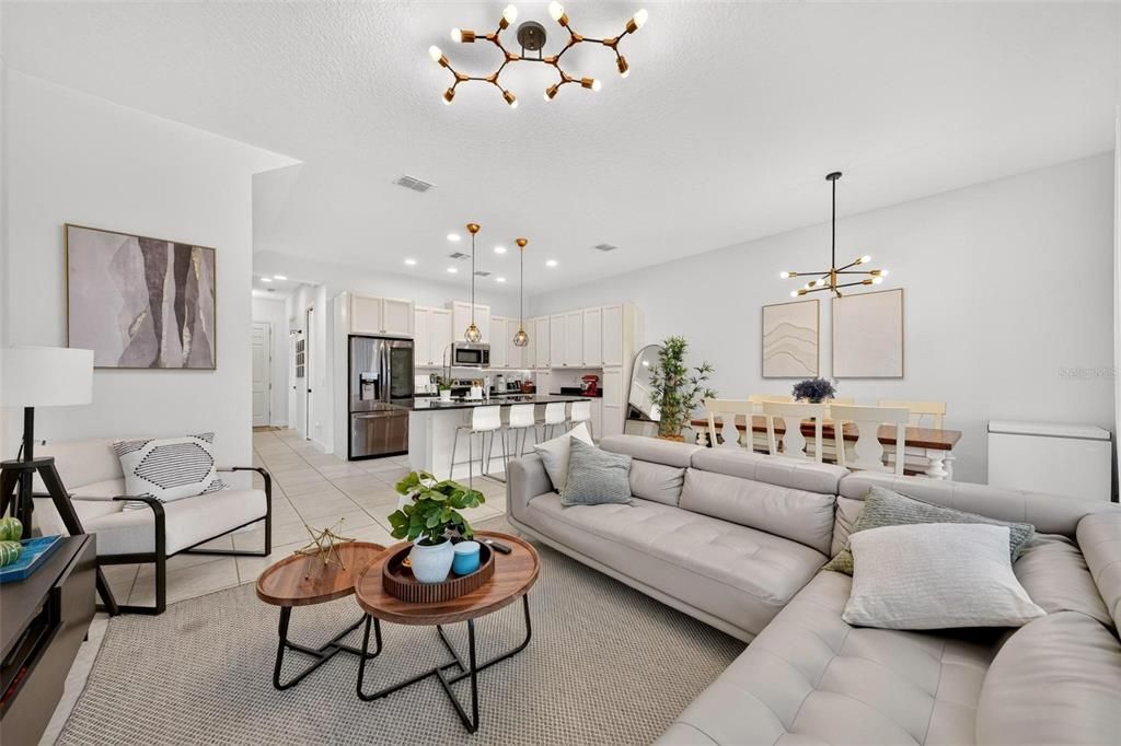 For Sale: $369,900 (4 beds, 4 baths, 2094 Square Feet)