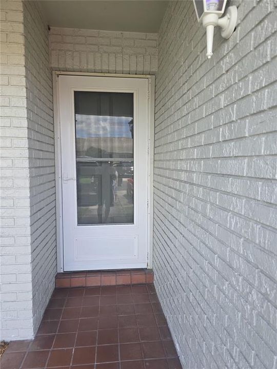 На продажу: $199,900 (2 спален, 2 ванн, 1068 Квадратных фут)