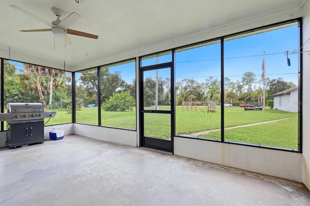 For Sale: $370,000 (2 beds, 2 baths, 1578 Square Feet)