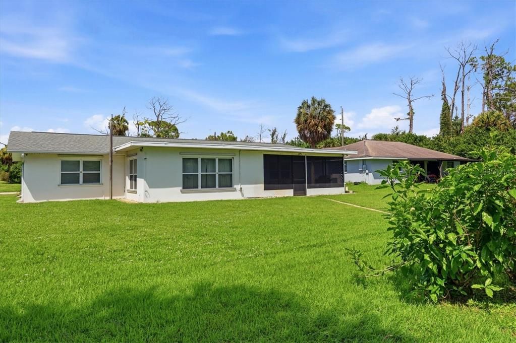 For Sale: $370,000 (2 beds, 2 baths, 1578 Square Feet)
