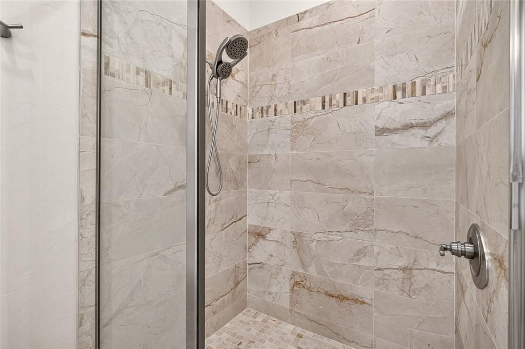 На продажу: $750,000 (5 спален, 3 ванн, 2747 Квадратных фут)
