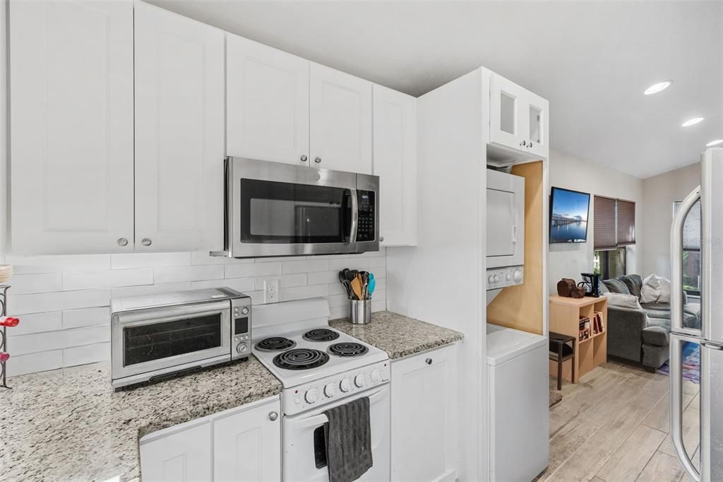 En Venta: $709,900 (4 camas, 2 baños, 1940 Pies cuadrados)