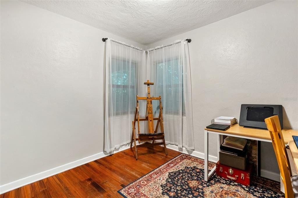 En Venta: $709,900 (4 camas, 2 baños, 1940 Pies cuadrados)