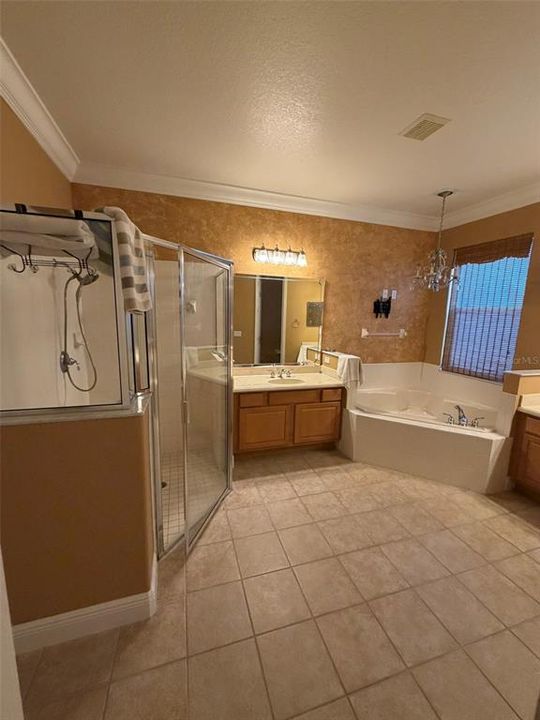 For Rent: $3,325 (4 beds, 3 baths, 3098 Square Feet)