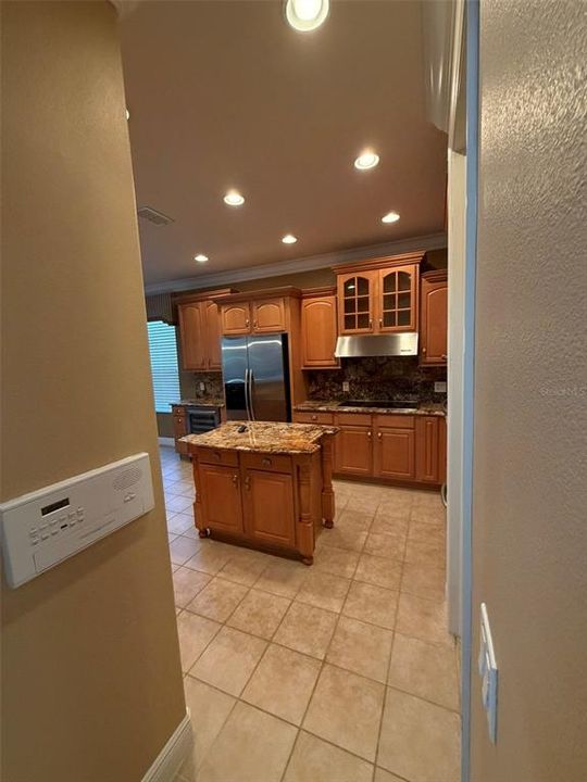 For Rent: $3,325 (4 beds, 3 baths, 3098 Square Feet)