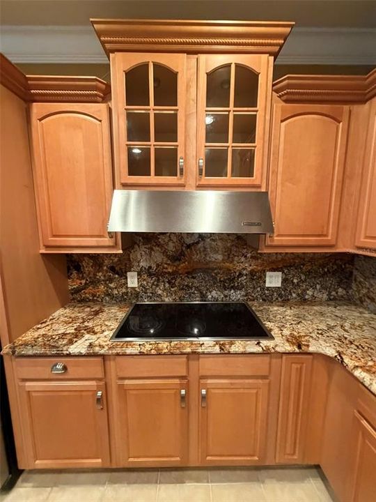 For Rent: $3,325 (4 beds, 3 baths, 3098 Square Feet)