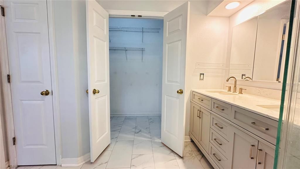 For Rent: $4,200 (3 beds, 2 baths, 1867 Square Feet)