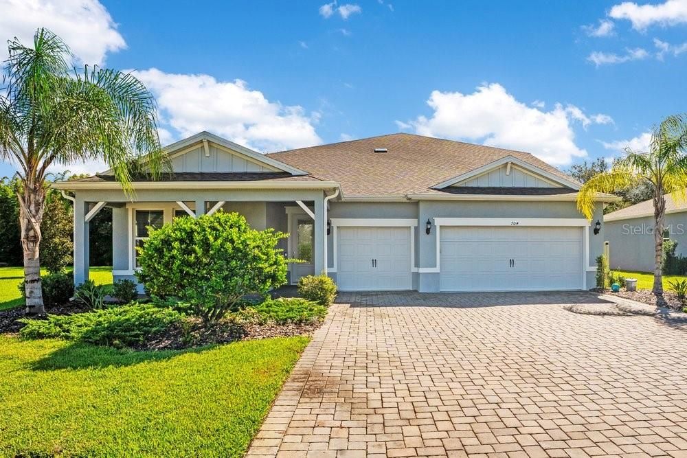 En Venta: $1,025,000 (5 camas, 4 baños, 4155 Pies cuadrados)