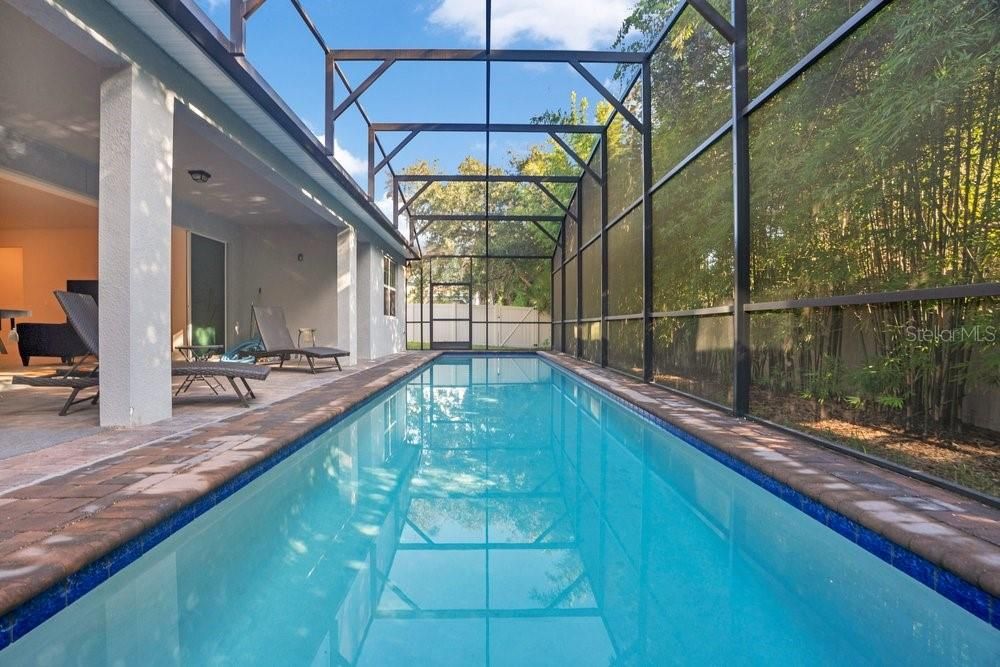 En Venta: $1,025,000 (5 camas, 4 baños, 4155 Pies cuadrados)