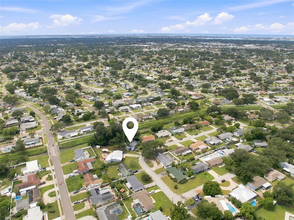 For Sale: $399,900 (2 beds, 2 baths, 1402 Square Feet)